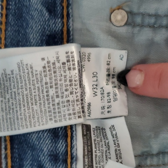 Levi’s 505 Straight Fit Distressed Jeans 32x30 - Picture 5 of 7